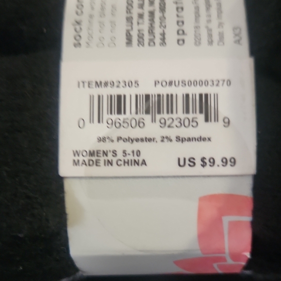 NWT 2 PAIR Black and White House Socks - Picture 4 of 5